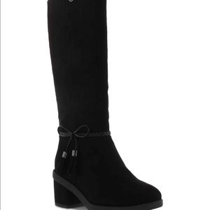 Girls Michael Kors boots!